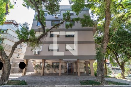 Apartamento à venda com 240m², 4 quartos e 1 vaga Apartamento à venda com 240m², 4 quartos e 1 vagaFachada