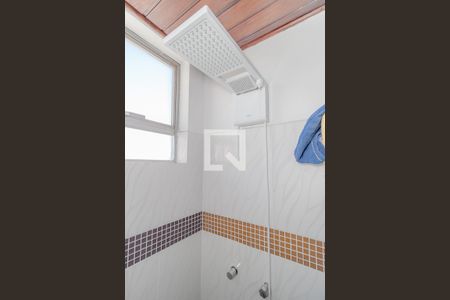 Apartamento à venda com 240m², 4 quartos e 1 vaga Apartamento à venda com 240m², 4 quartos e 1 vagaBanheiro / Terraço