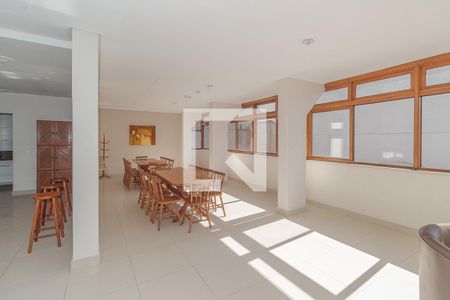 Apartamento à venda com 240m², 4 quartos e 1 vaga Apartamento à venda com 240m², 4 quartos e 1 vagaÁrea comum - Salão de festas