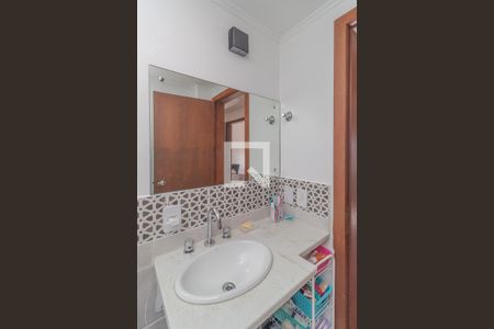 Apartamento à venda com 240m², 4 quartos e 1 vaga Apartamento à venda com 240m², 4 quartos e 1 vagaBanheiro