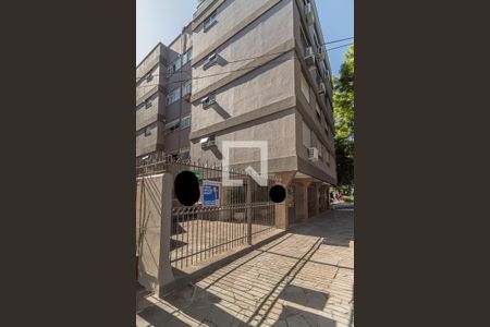 Apartamento à venda com 240m², 4 quartos e 1 vaga Apartamento à venda com 240m², 4 quartos e 1 vagaFachada