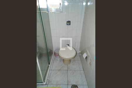 Casa para alugar com 120m², 2 quartos e 1 vaga Casa para alugar com 120m², 2 quartos e 1 vagaBanheiro