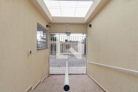 Studio para alugar com 39m², 1 quarto e sem vaga Studio para alugar com 39m², 1 quarto e sem vagaCondomínio - Entrada
