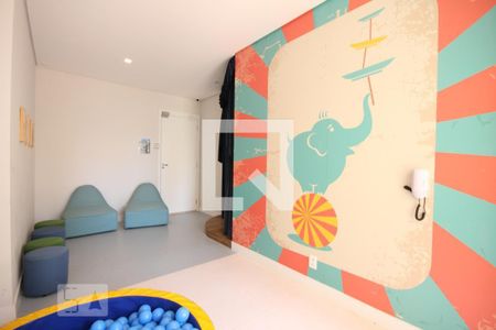 Apartamento para alugar com 130m², 2 quartos e 2 vagasÁrea comum - Brinquedoteca