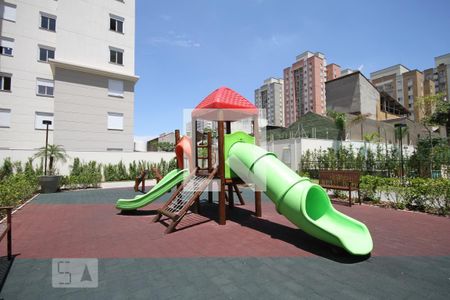Apartamento para alugar com 130m², 2 quartos e 2 vagasÁrea comum - Playground