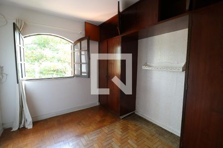 Quarto 2 de casa à venda com 3 quartos, 140m² em Caxingui, São Paulo