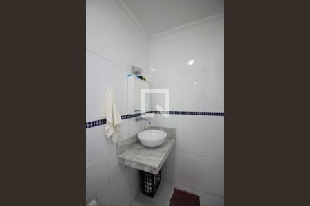 Casa à venda com 240m², 3 quartos e 2 vagasBanheiro da Edícula