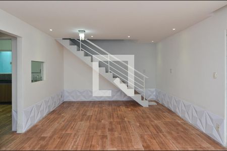 Casa de Condomínio à venda com 4 quartos, 180m² em Vargem Grande, Rio de Janeiro