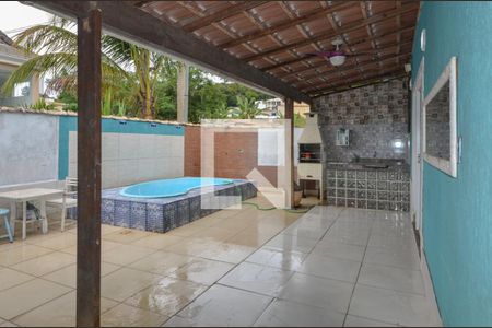 Casa de condomínio à venda com 180m², 4 quartos e 1 vaga Casa de condomínio à venda com 180m², 4 quartos e 1 vagaVaranda gourmet