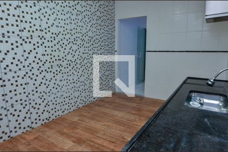 Casa de condomínio à venda com 180m², 4 quartos e 1 vaga Casa de condomínio à venda com 180m², 4 quartos e 1 vagaCozinha