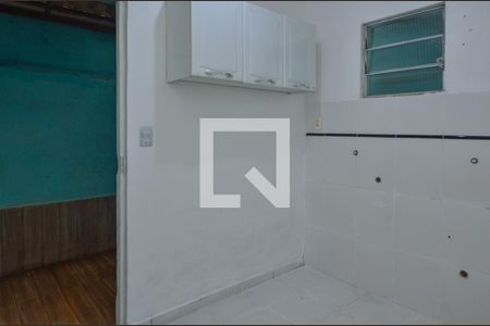 Casa de condomínio à venda com 180m², 4 quartos e 1 vaga Casa de condomínio à venda com 180m², 4 quartos e 1 vagaÁrea de serviço