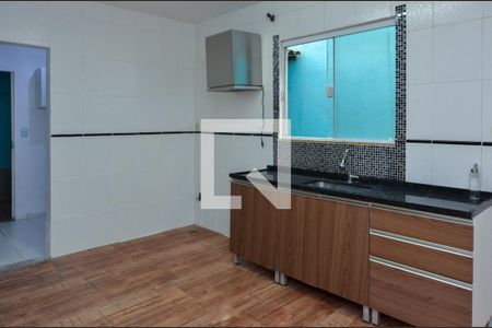 Casa de condomínio à venda com 180m², 4 quartos e 1 vaga Casa de condomínio à venda com 180m², 4 quartos e 1 vagaCozinha