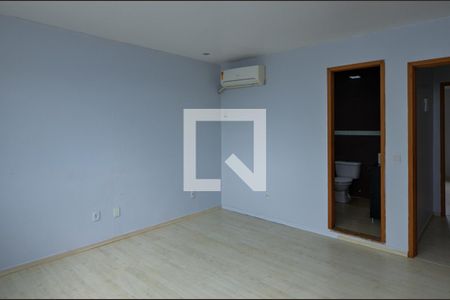 Casa de condomínio à venda com 180m², 4 quartos e 1 vaga Casa de condomínio à venda com 180m², 4 quartos e 1 vagaSuite