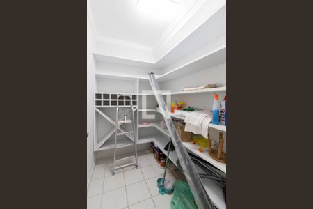 Apartamento para alugar com 115m², 4 quartos e 2 vagasQuarto de Serviço