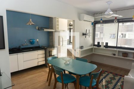 Sala/Quarto de kitnet/studio à venda com 1 quarto, 38m² em Consolação, São Paulo