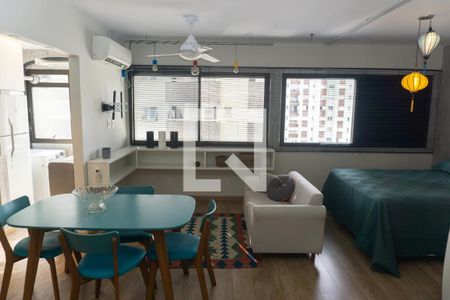 Sala/Quarto de kitnet/studio à venda com 1 quarto, 38m² em Consolação, São Paulo