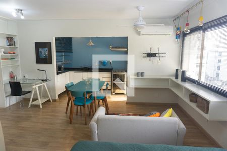 Sala/Quarto de kitnet/studio à venda com 1 quarto, 38m² em Consolação, São Paulo