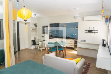 Sala/Quarto de kitnet/studio à venda com 1 quarto, 38m² em Consolação, São Paulo