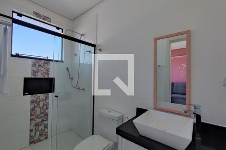 Casa de condomínio à venda com 520m², 4 quartos e 5 vagasBanheiro Suíte 1