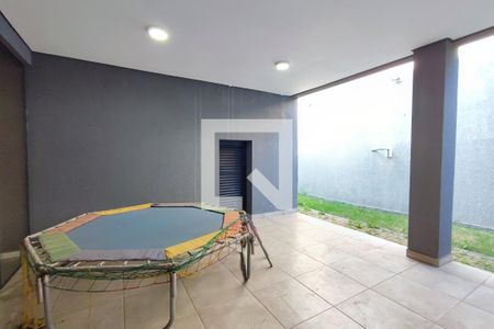 Casa de condomínio à venda com 520m², 4 quartos e 5 vagasQuintal