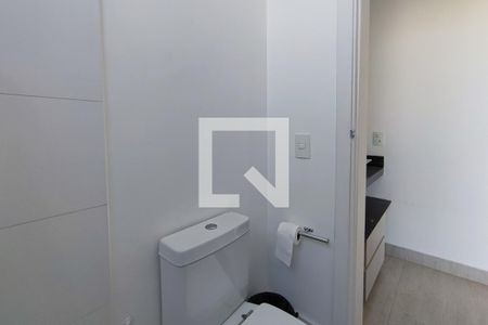 Casa de condomínio à venda com 520m², 4 quartos e 5 vagasBanheiro Escritório
