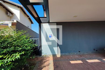 Casa de condomínio à venda com 520m², 4 quartos e 5 vagasPLACA INSTALADA NA FACHADA