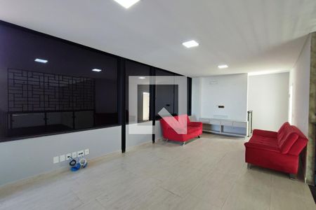 Casa de condomínio à venda com 520m², 4 quartos e 5 vagasSala de TV