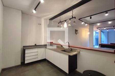 Casa de condomínio à venda com 520m², 4 quartos e 5 vagasCozinha - Sala de Jogos