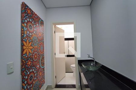 Casa de condomínio à venda com 520m², 4 quartos e 5 vagasLavabo