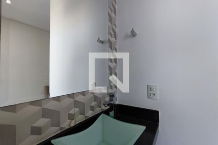 Casa de condomínio à venda com 520m², 4 quartos e 5 vagasBanheiro Escritório