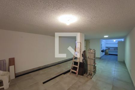 Casa de condomínio à venda com 520m², 4 quartos e 5 vagasPorão