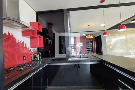 Casa de condomínio à venda com 520m², 4 quartos e 5 vagasCozinha