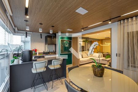 Apartamento à venda com 117m², 3 quartos e 2 vagas Apartamento à venda com 117m², 3 quartos e 2 vagasVaranda Gourmet