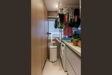 Apartamento à venda com 117m², 3 quartos e 2 vagas Apartamento à venda com 117m², 3 quartos e 2 vagasÁrea de Serviço