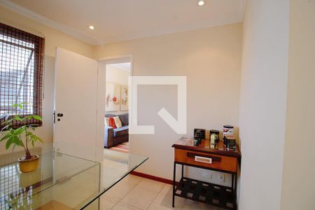 Apartamento à venda com 274m², 3 quartos e 3 vagas Apartamento à venda com 274m², 3 quartos e 3 vagasCopa