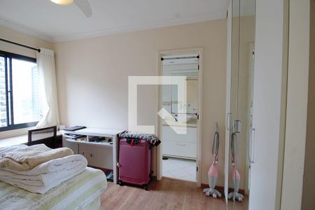 Apartamento à venda com 274m², 3 quartos e 3 vagas Apartamento à venda com 274m², 3 quartos e 3 vagasSuíte 3