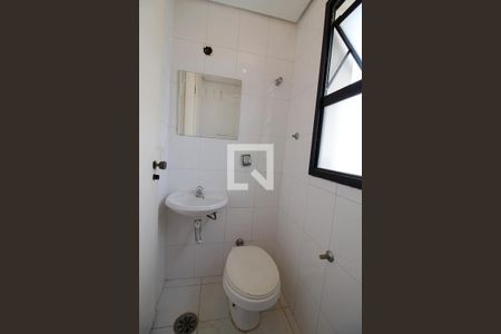 Apartamento à venda com 274m², 3 quartos e 3 vagas Apartamento à venda com 274m², 3 quartos e 3 vagasBanheiro de serviço