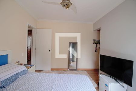 Apartamento à venda com 274m², 3 quartos e 3 vagas Apartamento à venda com 274m², 3 quartos e 3 vagasSuíte 2