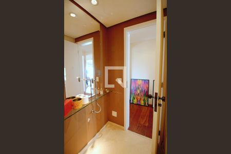 Apartamento à venda com 274m², 3 quartos e 3 vagas Apartamento à venda com 274m², 3 quartos e 3 vagasLavabo