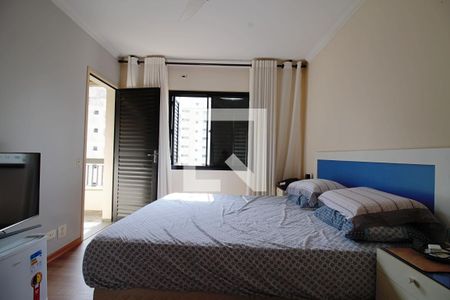 Apartamento à venda com 274m², 3 quartos e 3 vagas Apartamento à venda com 274m², 3 quartos e 3 vagasSuíte 2