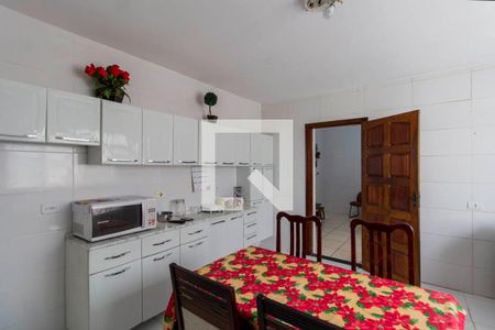 Casa à venda com 160m², 2 quartos e 3 vagasCozinha 