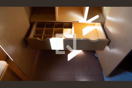 Apartamento à venda com 68m², 3 quartos e 1 vagaQuarto - Armários