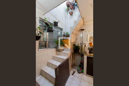 Casa à venda com 90m², 3 quartos e 1 vagaÁrea de Serviço