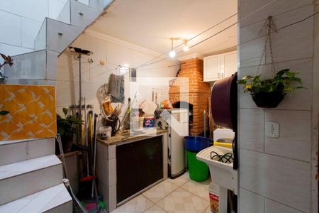 Casa à venda com 90m², 3 quartos e 1 vagaÁrea de Serviço