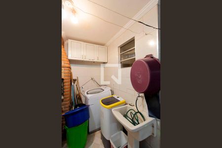 Casa à venda com 90m², 3 quartos e 1 vagaÁrea de Serviço