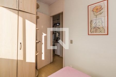 Quarto 2 de apartamento para alugar com 2 quartos, 80m² em Sarandi, Porto Alegre