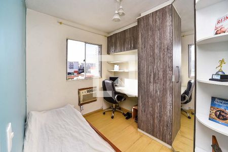Quarto 2 de apartamento à venda com 2 quartos, 80m² em Sarandi, Porto Alegre