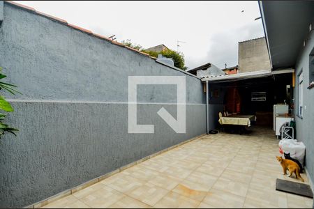 Casa à venda com 220m², 3 quartos e 2 vagasQuintal 
