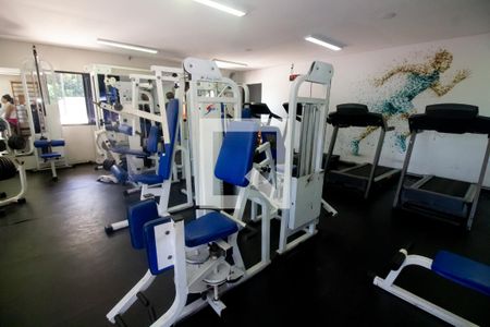 Apartamento à venda com 46m², 2 quartos e 1 vaga Apartamento à venda com 46m², 2 quartos e 1 vagaAcademia