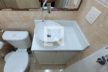 Apartamento à venda com 64m², 3 quartos e 1 vaga Apartamento à venda com 64m², 3 quartos e 1 vagaBanheiro